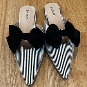 Shein Women’s Black/White Striped Slip on Flats Size 8.5 NWOT